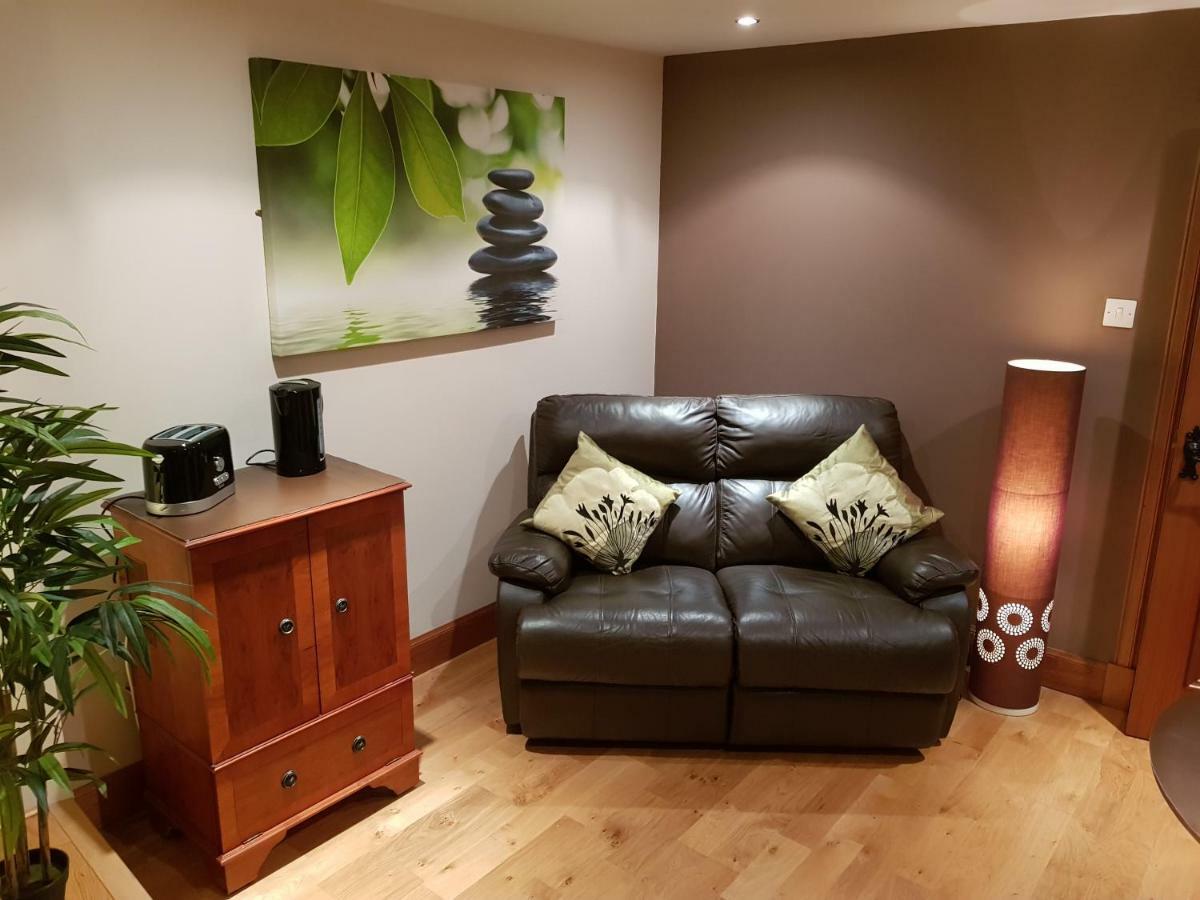 The Smiddy Suite Ellon Exterior photo