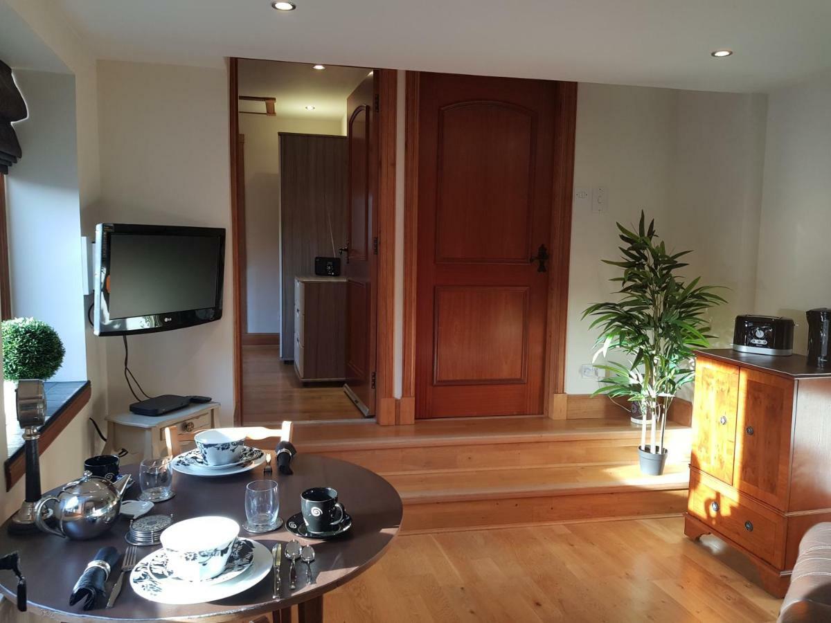 The Smiddy Suite Ellon Exterior photo